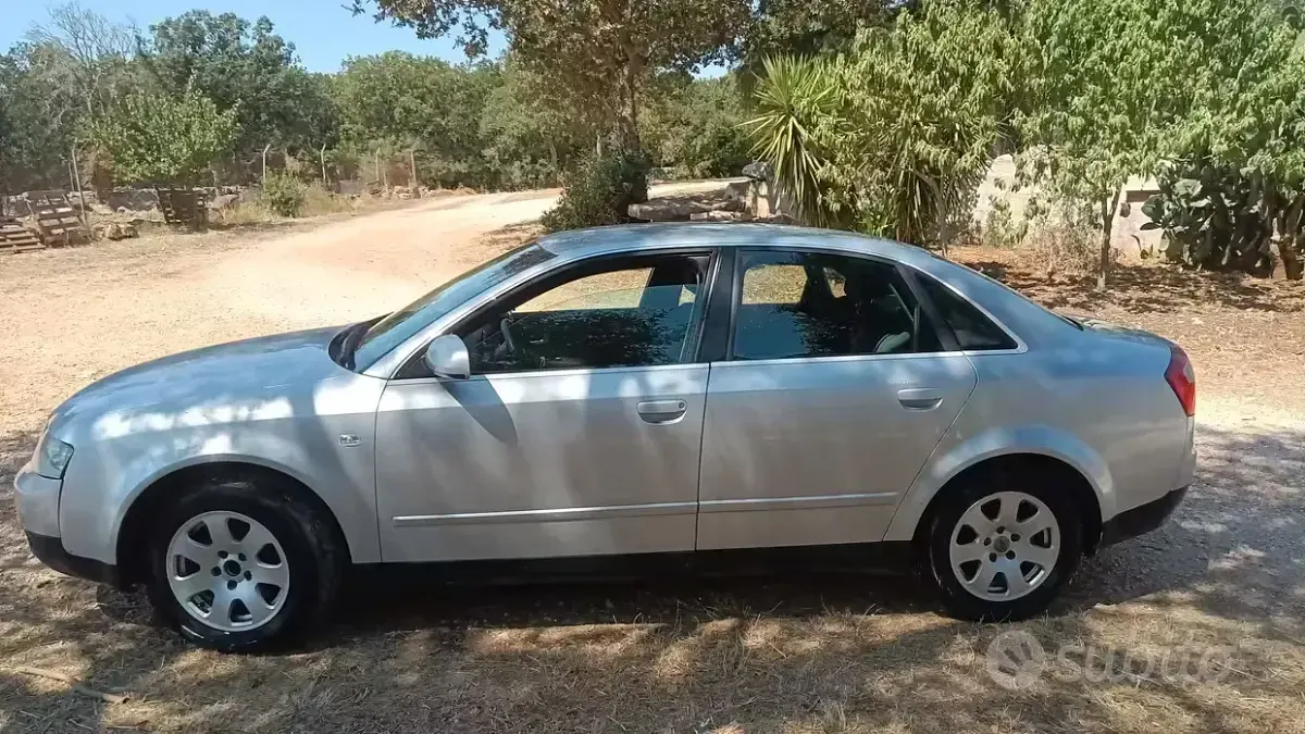 Usata Audi A4 2000 Grigio Berlina