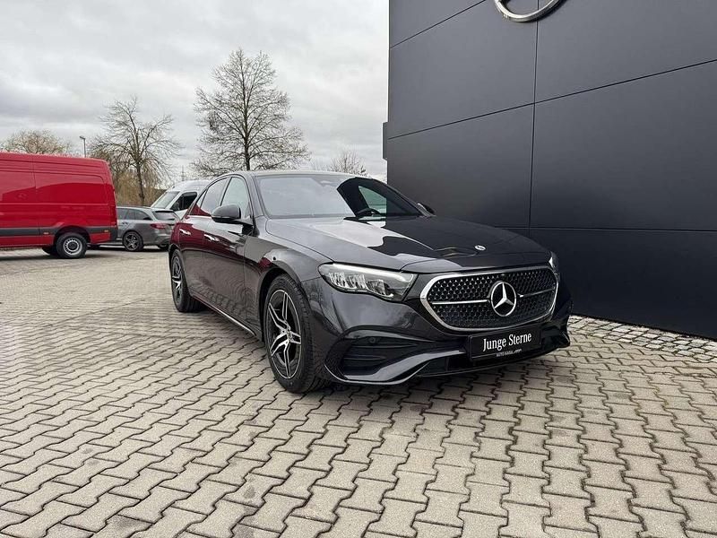 Usata Mercedes E220 Premium 197 CV (144 kW) 2024 Grigio Berlina
