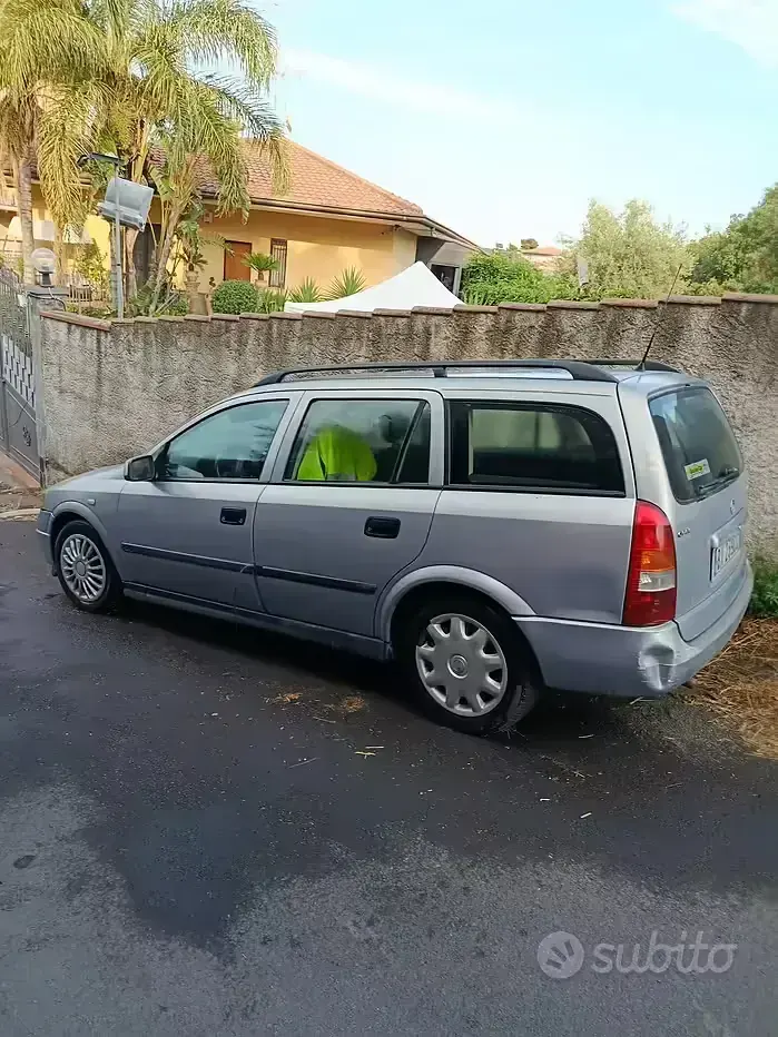 Usata Opel Astra 90 CV (66 kW) 2001 Grigio Station wagon