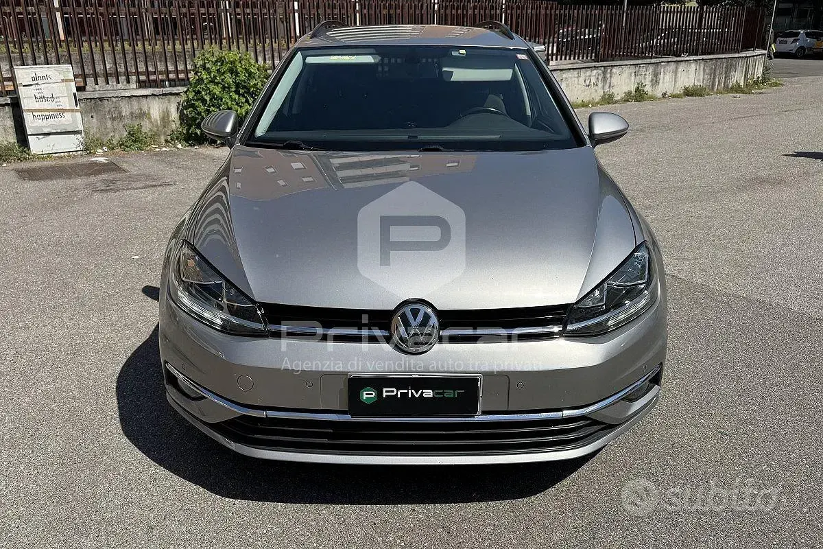Usata VW Golf VII Business 116 CV (85 kW) 2018 Grigio Station wagon