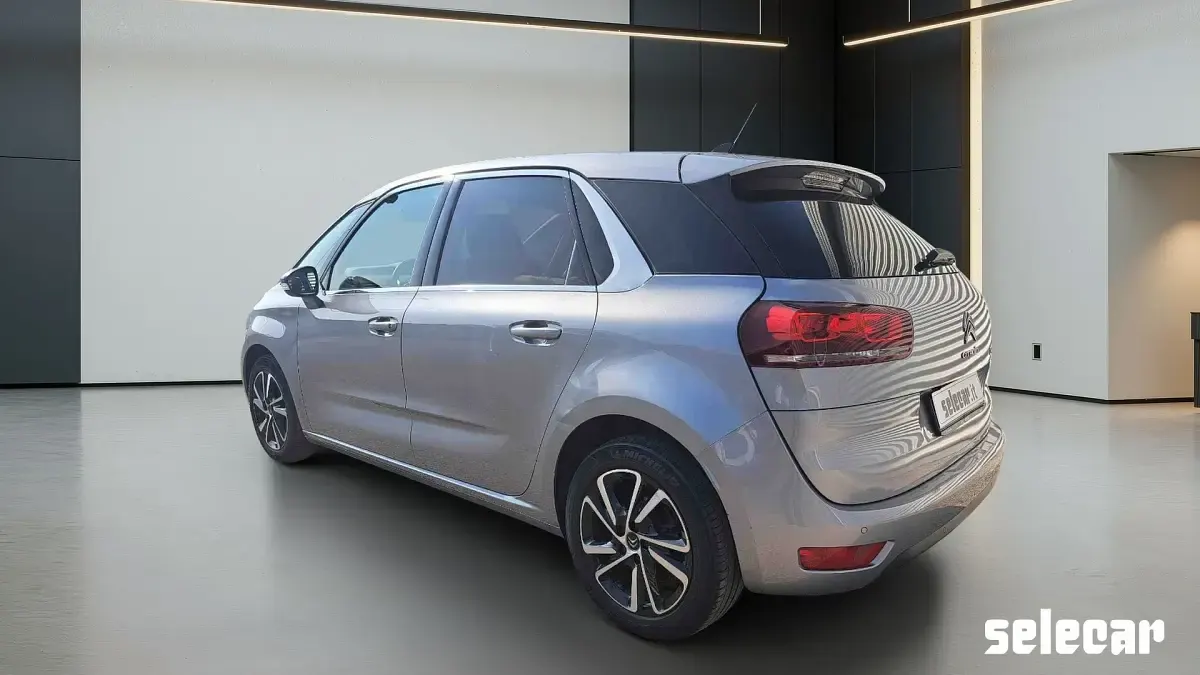 Usata Citroën C4 SpaceTourer Feel 131 CV (96 kW) 2019 Argento metallizzato Monovolume