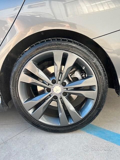 Usata Mercedes CLA220 176 CV (129 kW) 2015 Grigio Berlina