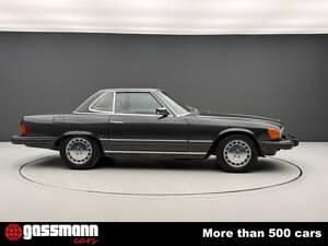 Begagnad Mercedes SL380 204 HK (150 kW) 1985 Grå Cab