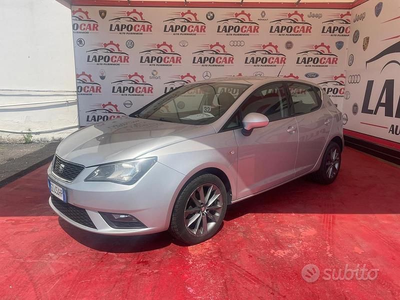 Grigio Usata 2015 Seat Ibiza I-Tech Tre volumi | 5490 € (Buon prezzo) - Immagine 1/4