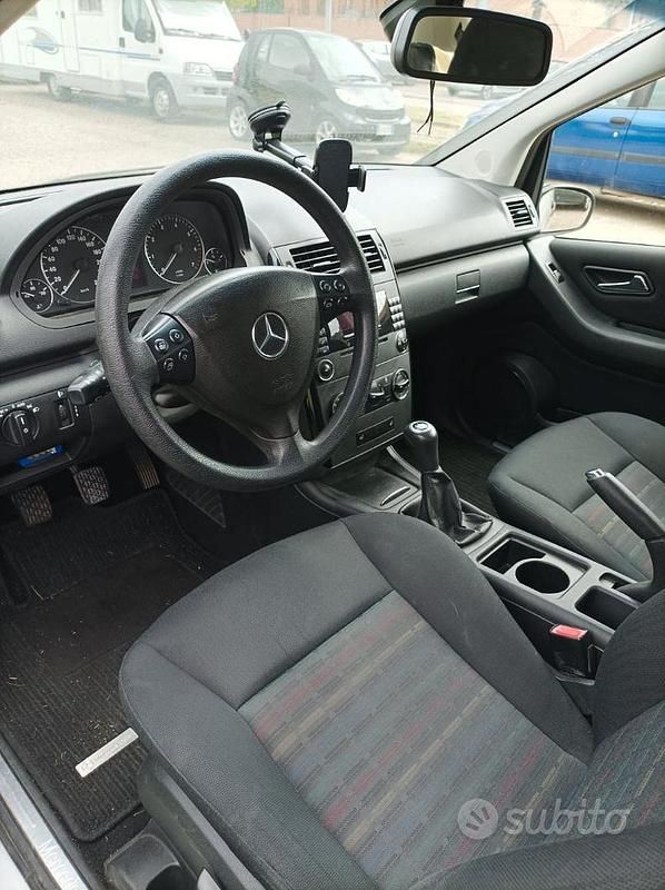 Usata Mercedes A150 Classic 2008 Grigio Berlina