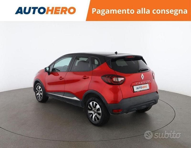 Usata Renault Captur 90 CV (66 kW) 2018 Rosso SUV