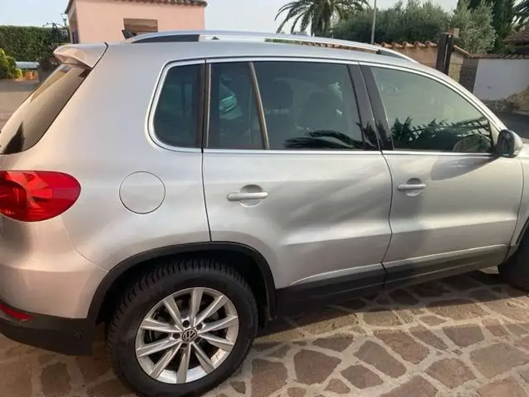 Usata VW Tiguan Sport 140 CV (102 kW) 2012 Argento SUV
