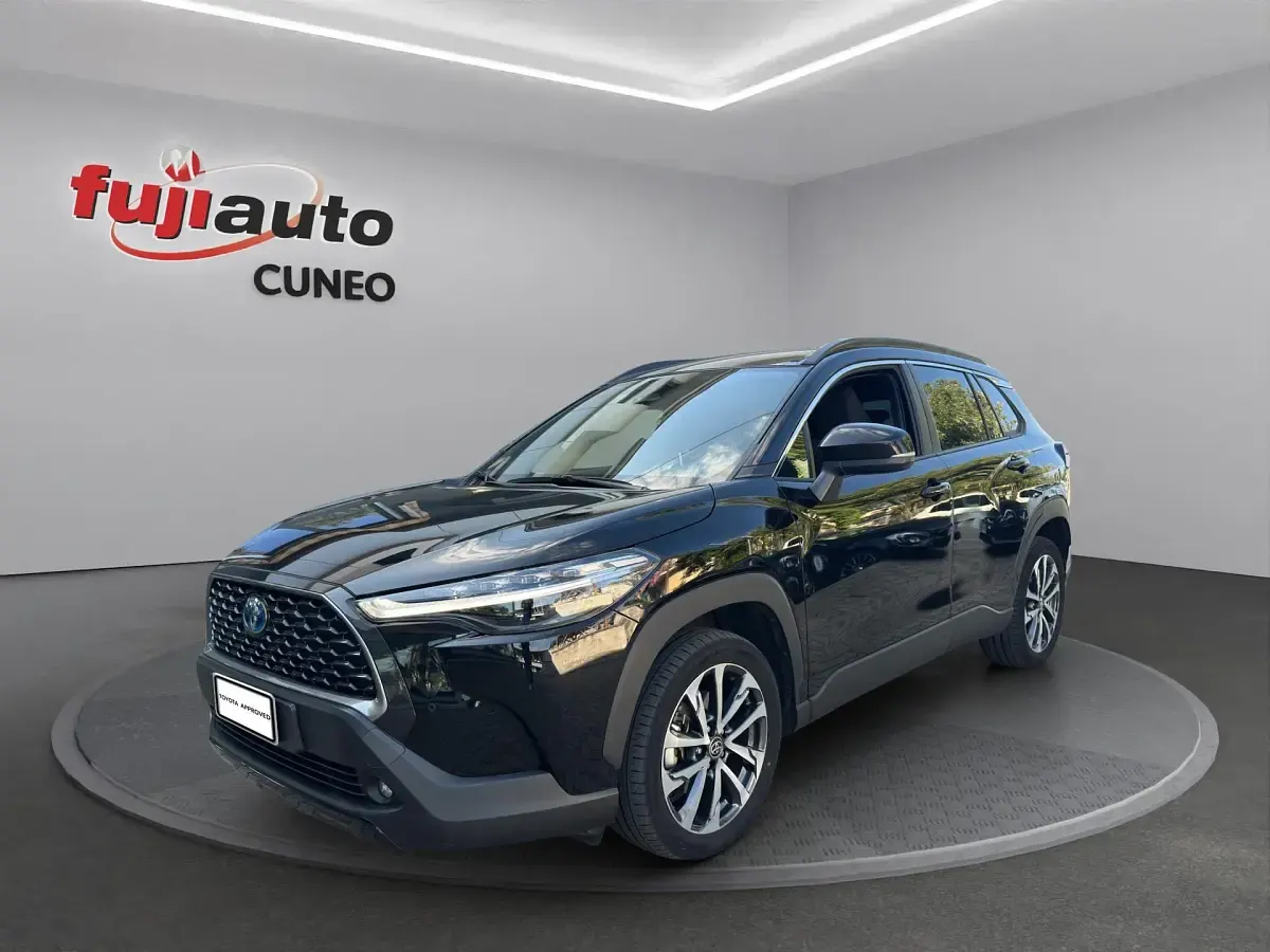 Usata Toyota Corolla Cross Trend 140 CV (102 kW) 2023 Black met SUV