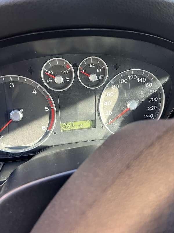 Usata Ford Focus 136 CV (100 kW) 2005 Berlina