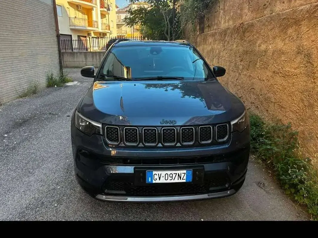 Usata Jeep Compass Summit 131 CV (96 kW) 2024 Blu/azzurro SUV