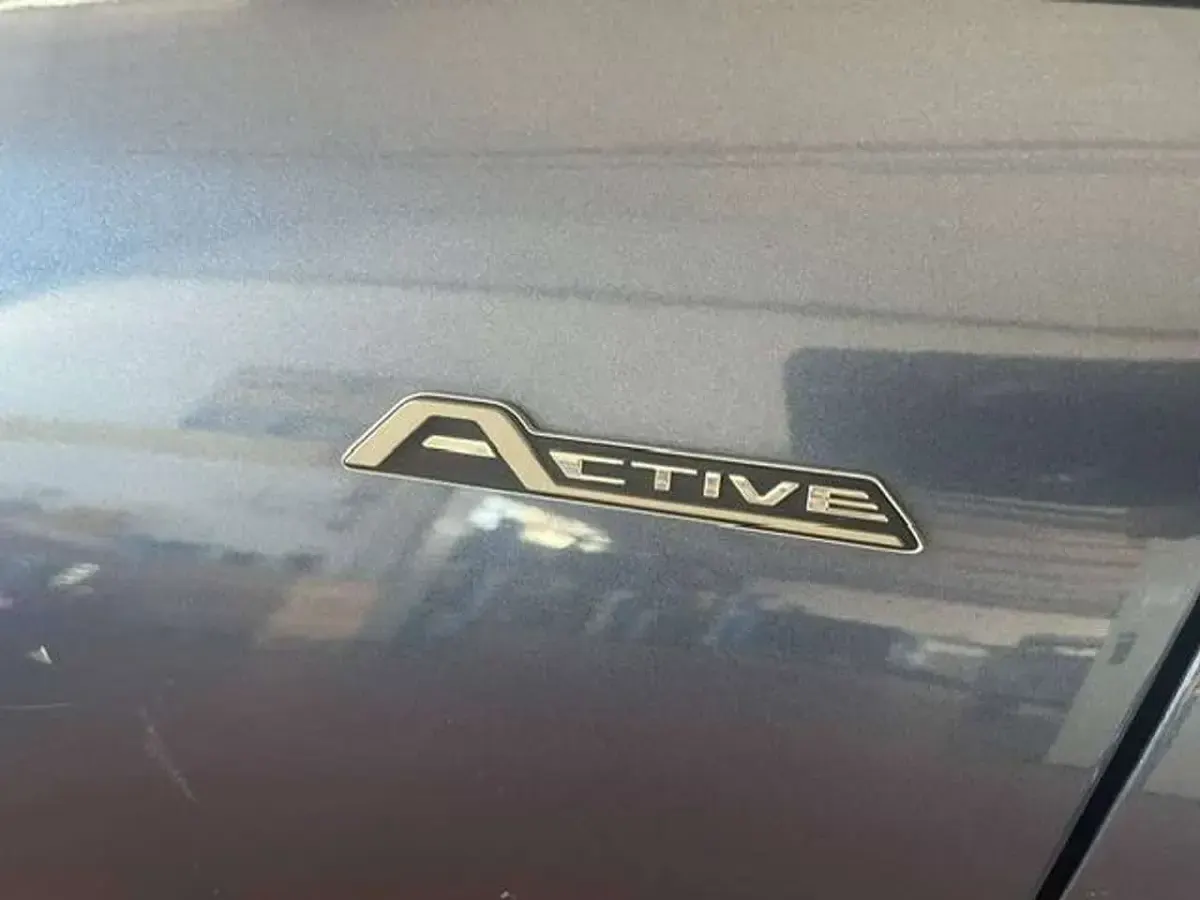 Usata Ford Fiesta Active 95 CV (69 kW) 2020 Blu/azzurro Utilitaria