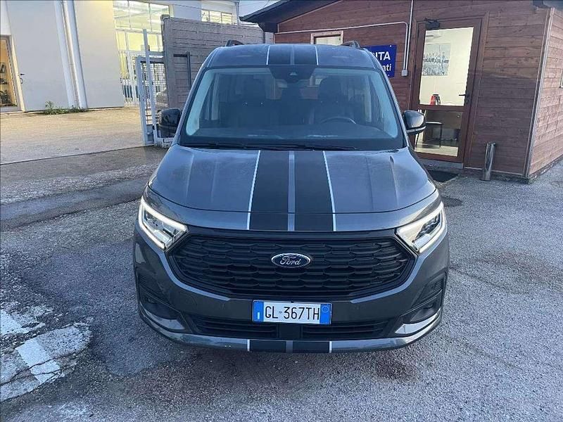 Usata Ford Tourneo Connect Sport 114 CV (83 kW) 2022 Grigio metallizzato Monovolume