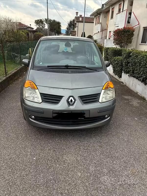 Usata Renault Modus 2006 Grigio Monovolume