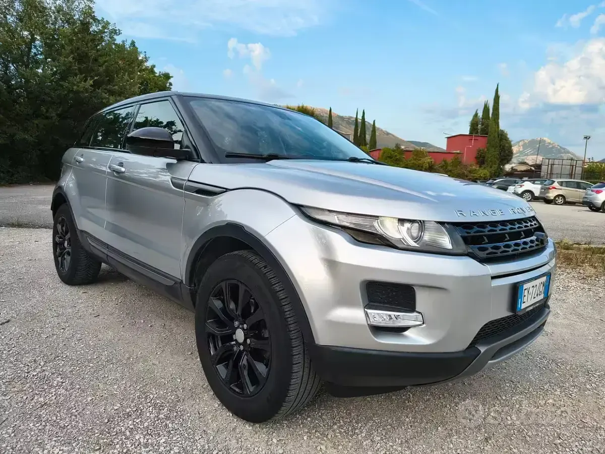 Usata Land Rover Range Rover evoque 150 CV (110 kW) 2015 Grigio SUV