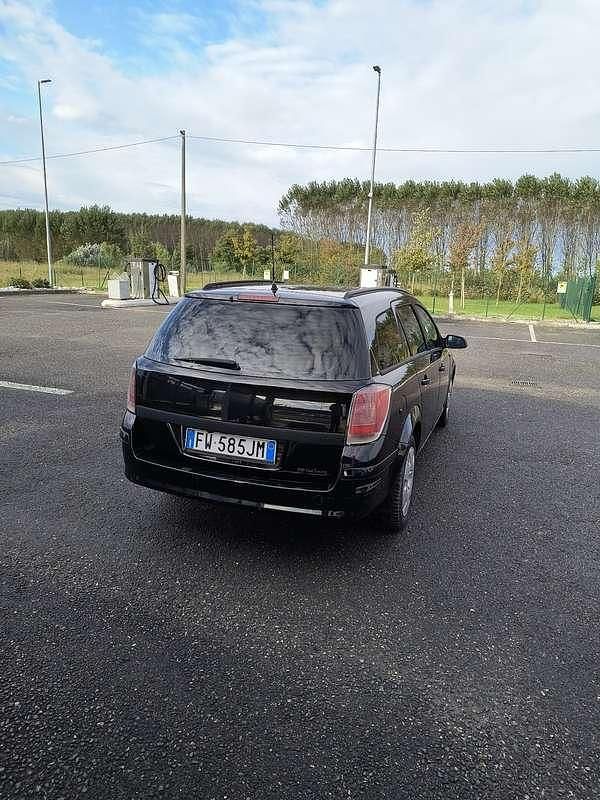 Usata Opel Astra Cosmo 101 CV (74 kW) 2007 Station wagon