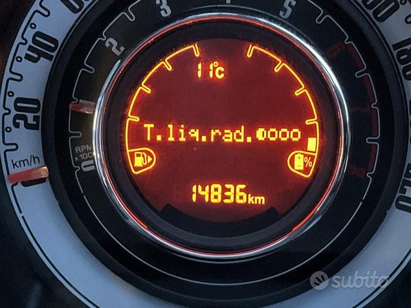 Usata Fiat 500C Dolcevita 69 CV (50 kW) 2024 Rosso Cabrio