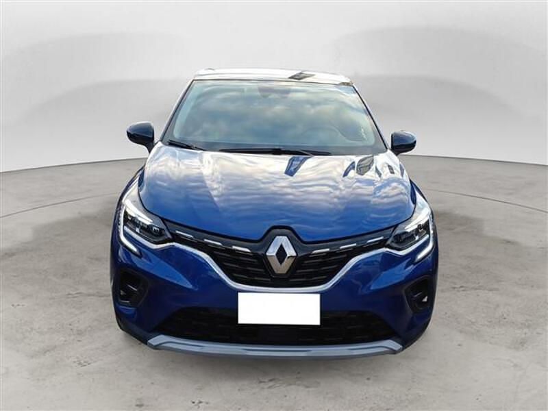 Usata Renault Captur Techno 145 CV (106 kW) 2023 Blu scuro SUV