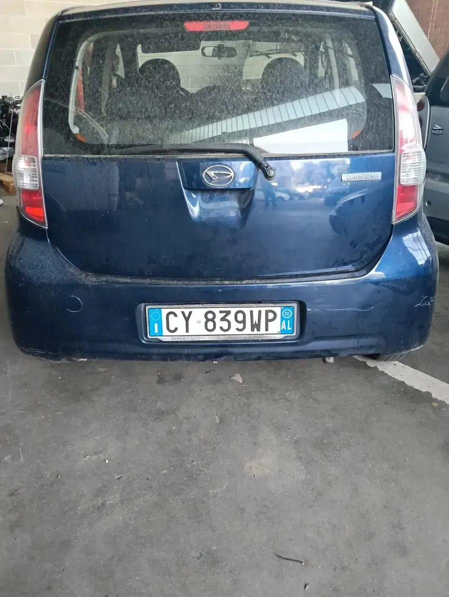 Usata Daihatsu Sirion 69 CV (50 kW) 2005 Blu Utilitaria