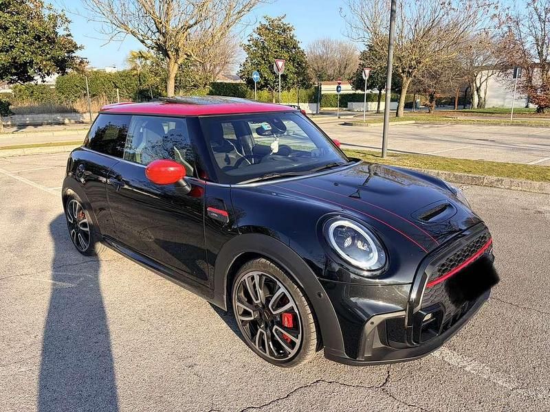Nero Usata 2024 Mini John Cooper Works Essential Utilitaria | 36.000 € (Buon prezzo) - Immagine 1/4