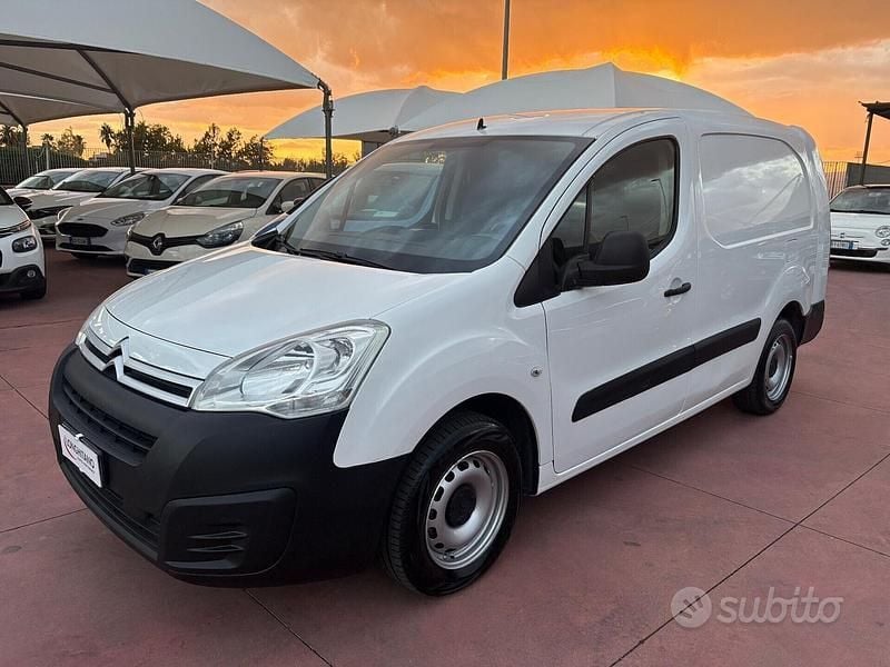 Usata Citroën Berlingo 99 CV (72 kW) 2017 Bianco Monovolume