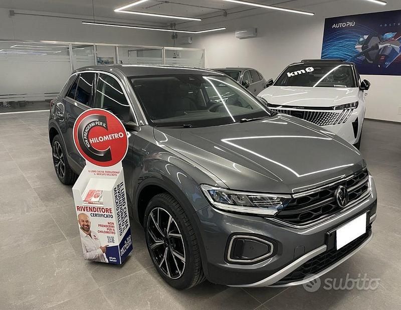 Grigio scuro Usata 2022 VW T-Roc Life SUV | 19.500 € (Buon prezzo) - Immagine 1/4