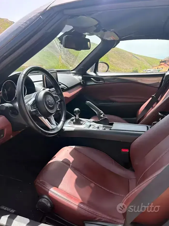 Usata Mazda MX5 Exceed 131 CV (96 kW) 2017 Grigio Cabrio
