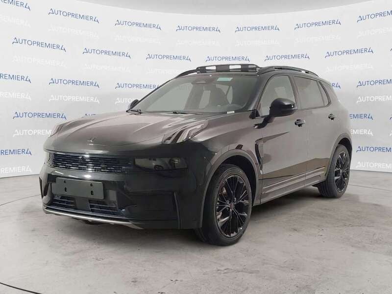 Verde Nuova 2025 Lynk & Co 01 SUV | 33.950 € - Immagine 1/4