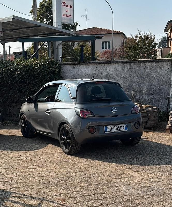 Usata Opel Adam 69 CV (50 kW) 2016 Utilitaria