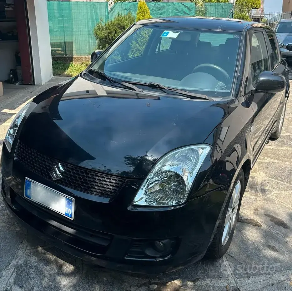 Usata Suzuki Swift 90 CV (66 kW) 2008 Nero Utilitaria
