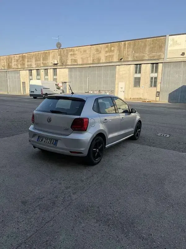 Usata VW Polo Comfortline 90 CV (66 kW) 2014 Bluazzurro Berlina