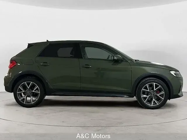 Usata Audi A1 Business 116 CV (85 kW) 2025 Verde SUV