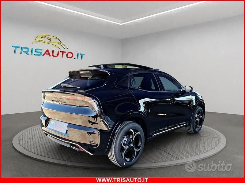Nuova Alfa Romeo Junior 145 CV (106 kW) 2025 Nero SUV