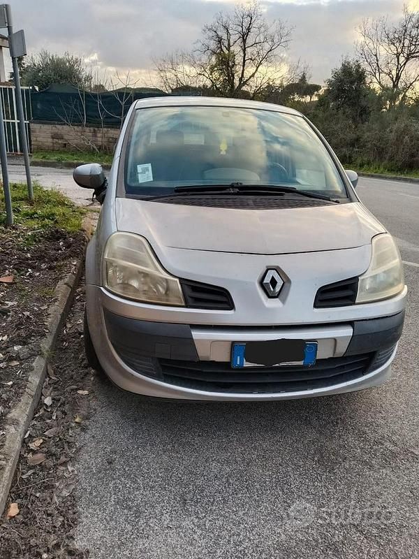 Usata Renault Modus 2009 Grigio Monovolume