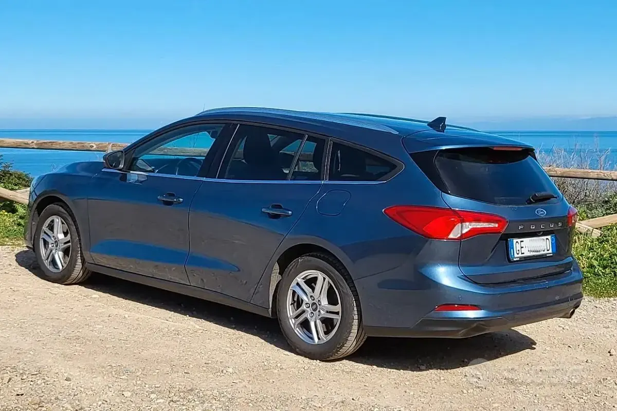 Usata Ford Focus Business Edition 120 CV (88 kW) 2021 Blu/azzurro Station wagon