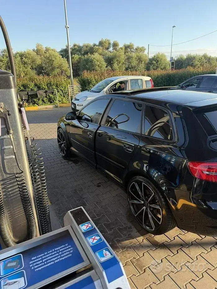 Usata Audi A3 140 CV (102 kW) 2010 Nero Utilitaria