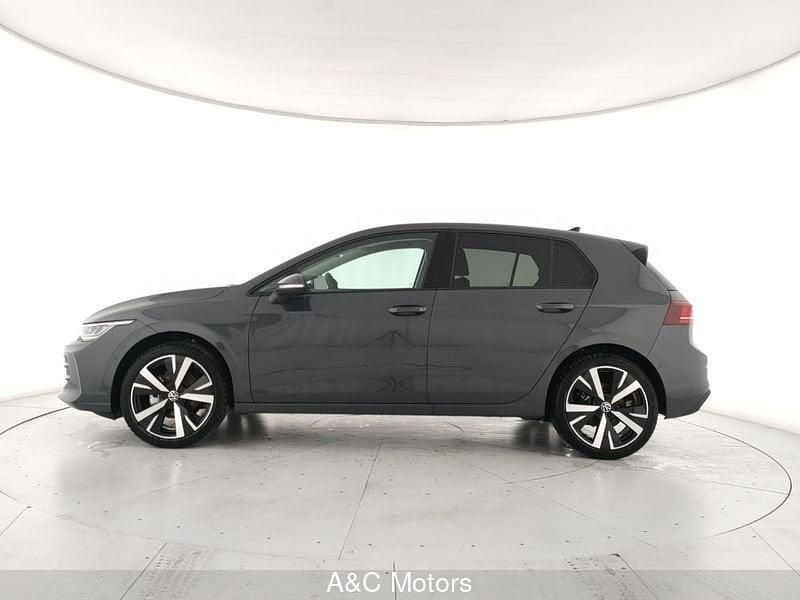 Nuova VW Golf VIII Life 116 CV (85 kW) 2026 Grigio Utilitaria