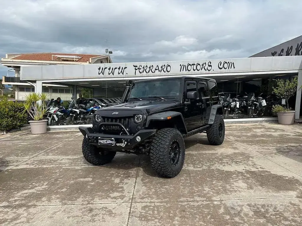 Occasion Jeep Wrangler Unlimited Sahara 200 ch (147 kW) 2012 SUV