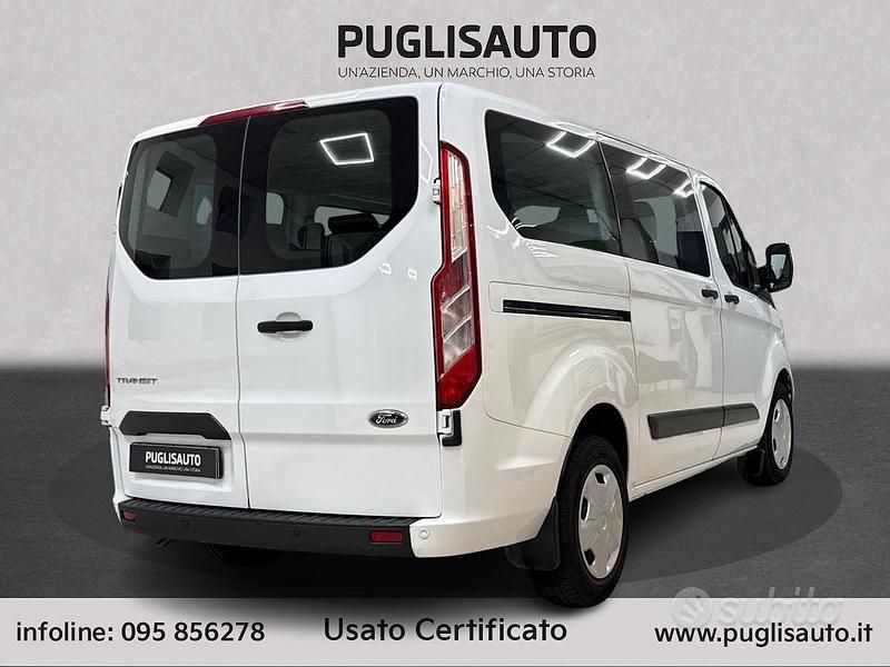 Usata Ford Transit Custom Trend 130 CV (95 kW) 2022 Bianco Station wagon