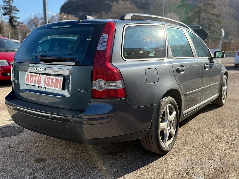 Usata Volvo V50 135 CV (99 kW) 2007 Grigio Station wagon