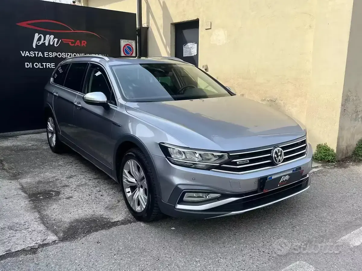 Usata VW Passat Alltrack 190 CV (139 kW) 2020 Grigio Station wagon