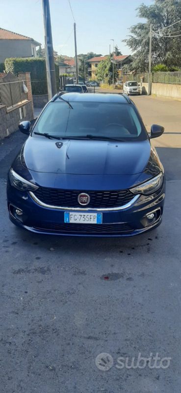 Usata Fiat Tipo 120 CV (88 kW) 2017 Blu Station wagon