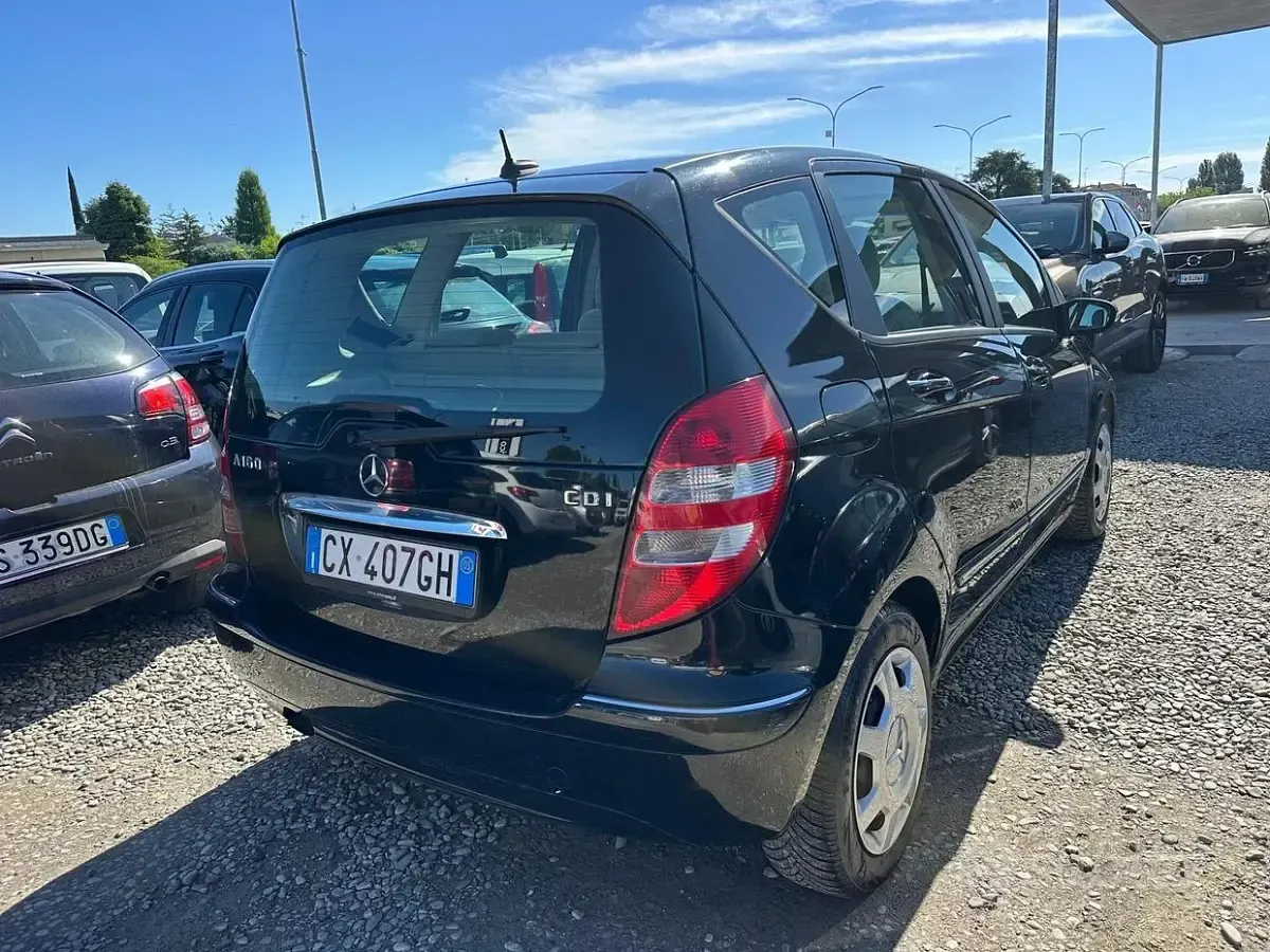 Usata Mercedes A160 Elegance 109 CV (80 kW) 2006 Nero Monovolume