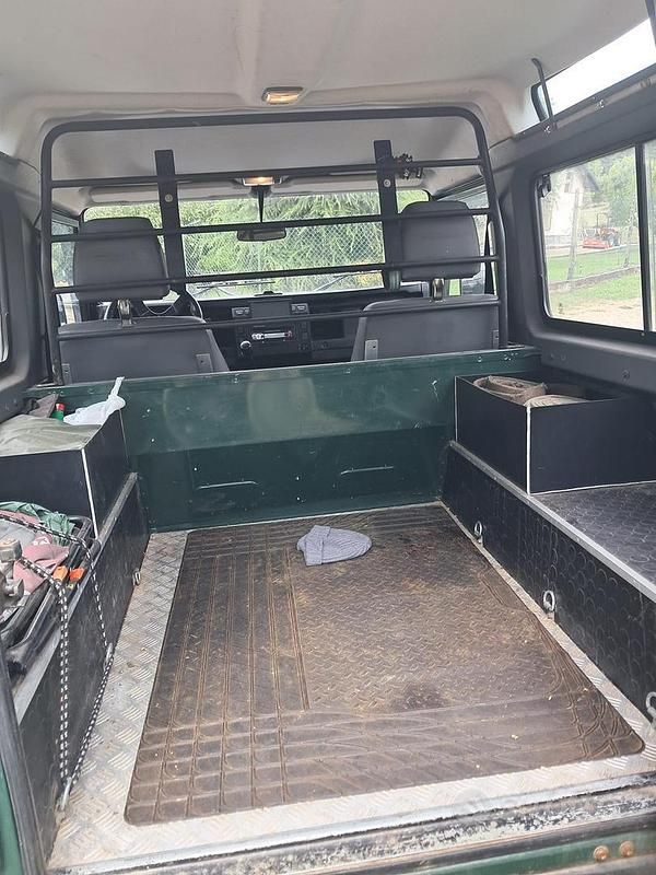 Usata Land Rover Defender S 122 CV (89 kW) 2004 Verde SUV