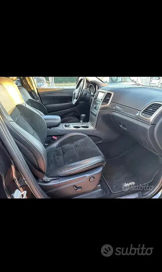 Usata Jeep Grand Cherokee 243 CV (178 kW) 2013 Nero SUV