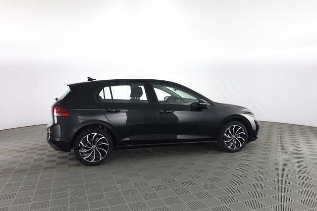 Usata VW Golf VIII Life 110 CV (80 kW) 2024 Grenadill black