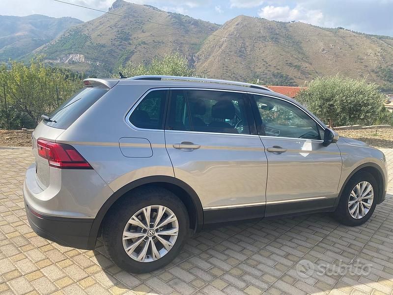 Usata VW Tiguan 150 CV (110 kW) 2020 Grigio SUV