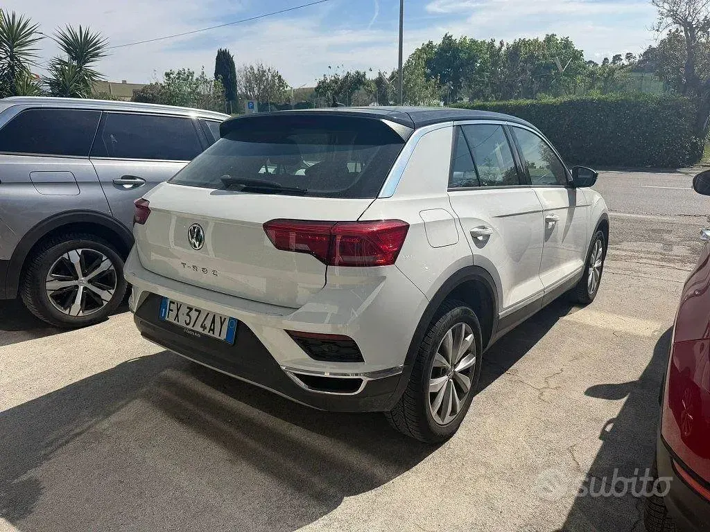 Usata VW T-Roc Style 116 CV (85 kW) 2019 Bianco SUV