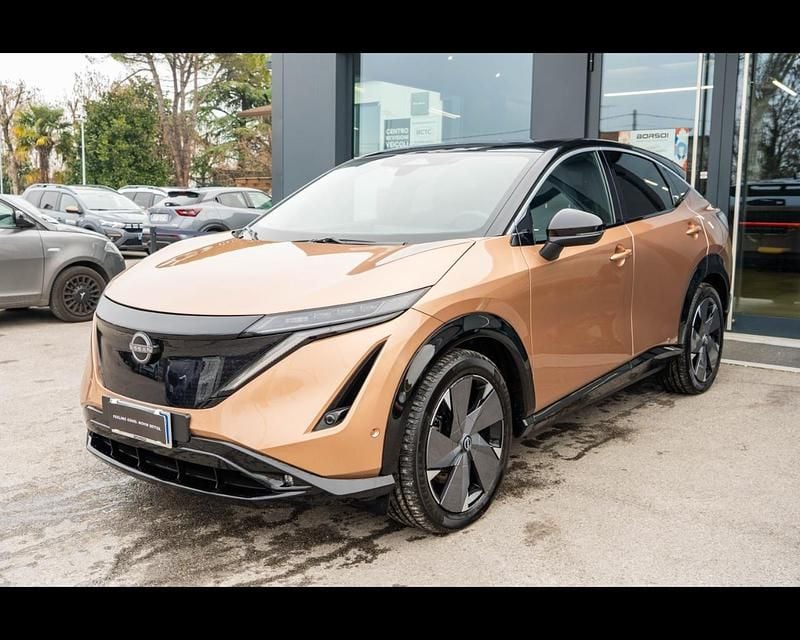 Używany Nissan Ariya Evolve 44 kW (61 KM) 2022 Złoty SUV