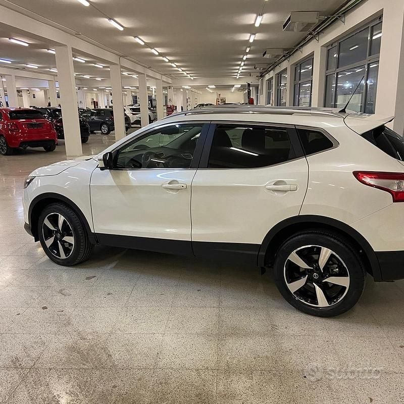 Usata Nissan Qashqai 131 CV (96 kW) 2016 SUV
