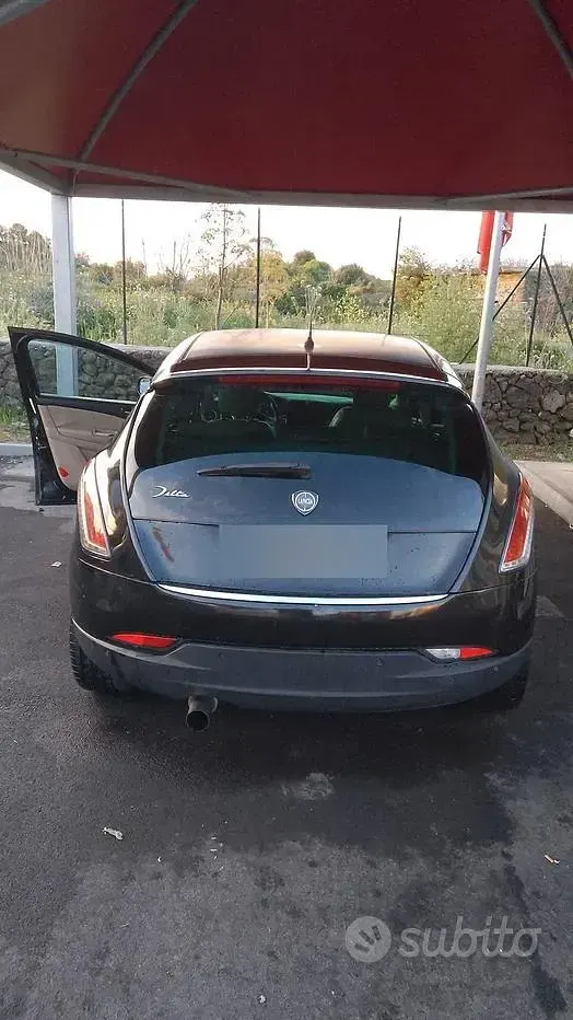 Usata Lancia Delta 120 CV (88 kW) 2008 Nero Utilitaria